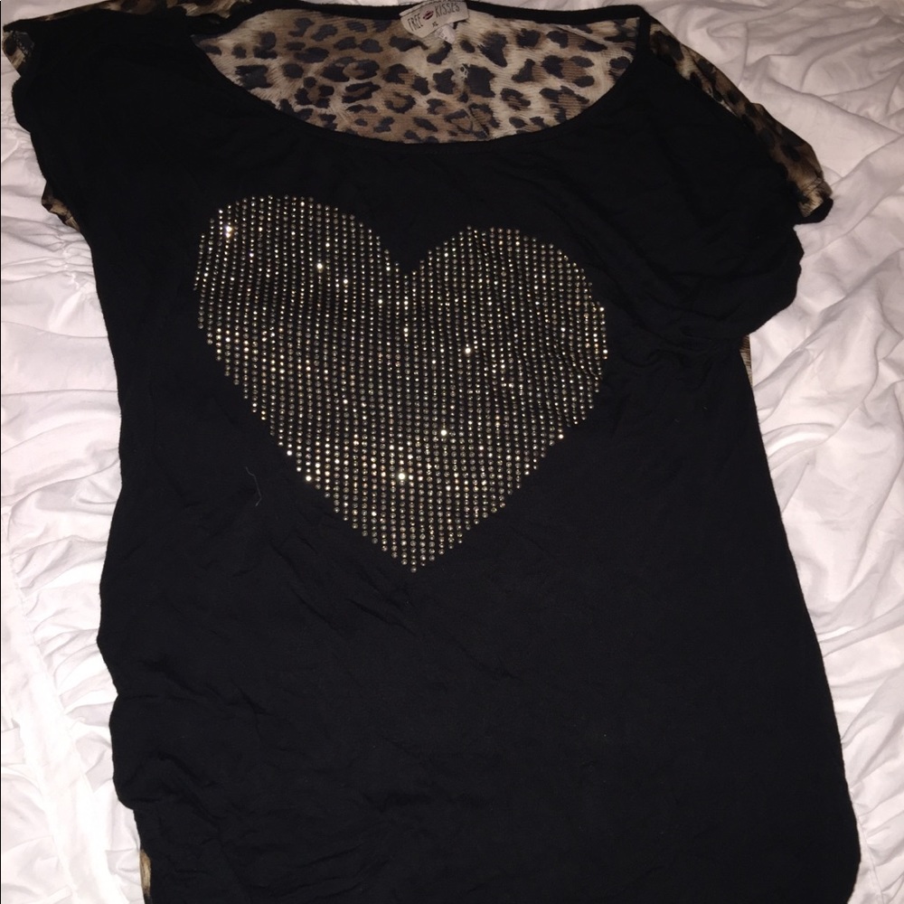 Leopard heart shirt
